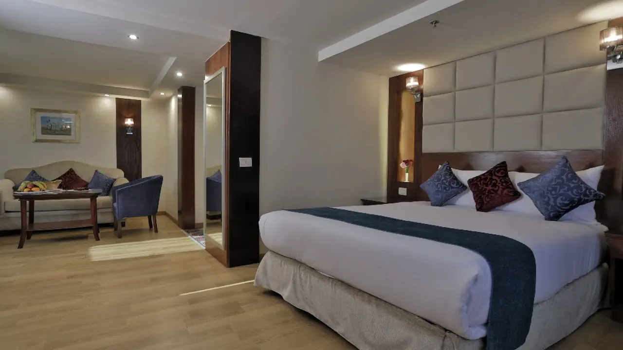 رحلة الباخرة بلو شادو II